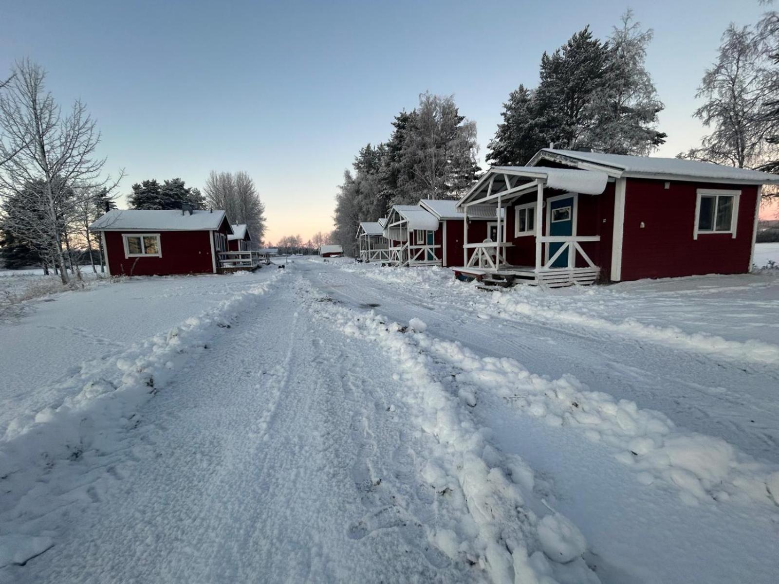 Trollforsen Camping & Cottages Gargnas Екстер'єр фото